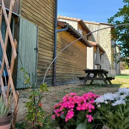 2 En Auvergne, Avec Jardin, Ou Avec Terrasse Chalet Chomelix