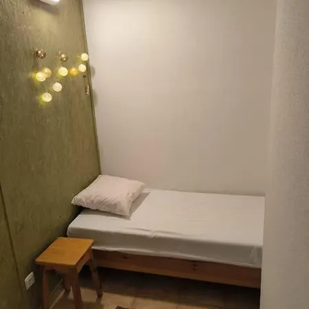2 En Auvergne, Avec Jardin, Ou Avec Terrasse Chalet *